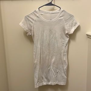 lulu lemon Swiftly Tech Short Sleeve Shirt